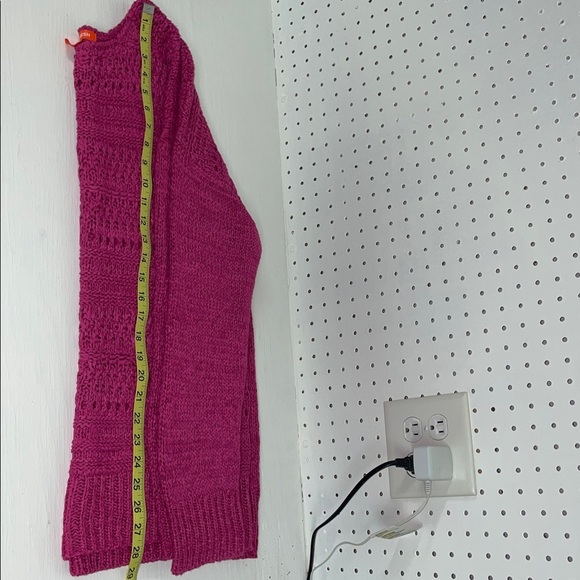 Joe Fresh Crew Neck Barbie‎ Pink Knit Sweater.  Size XL. Never worn/NWOT. - Picture 9 of 9
